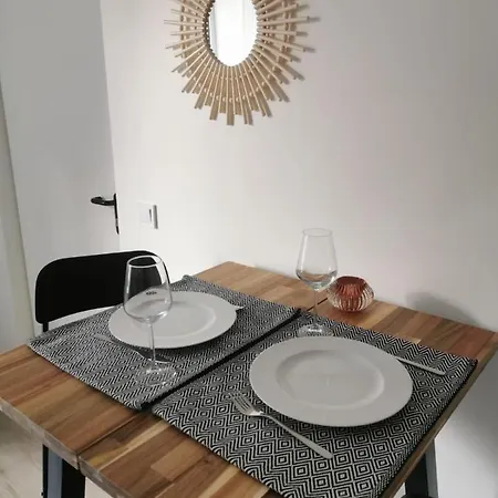 Studio Cosy Et Renove A 2 Pas Gare Centre - Rue Apartment