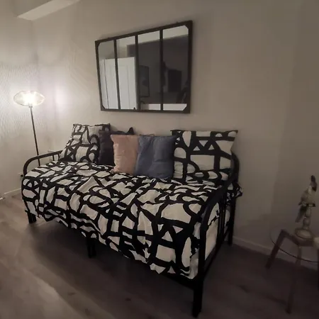 Apartment Studio Cosy Et Renove A 2 Pas Gare Centre - Rue
